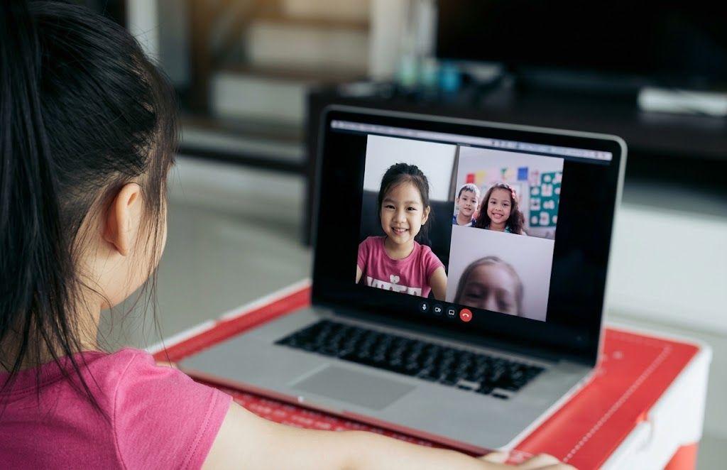 Imagen promocional de la Licenciatura en Tecnología Educativa de Utel